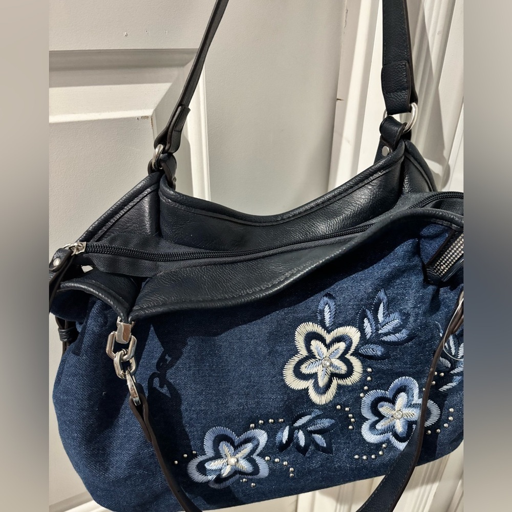 🍎🍎SOLD🍎🍎Y2K Denim Embroidered Floral Shoulder Bag Boho 2000s Blue Jean Purse - Picture 7 of 7